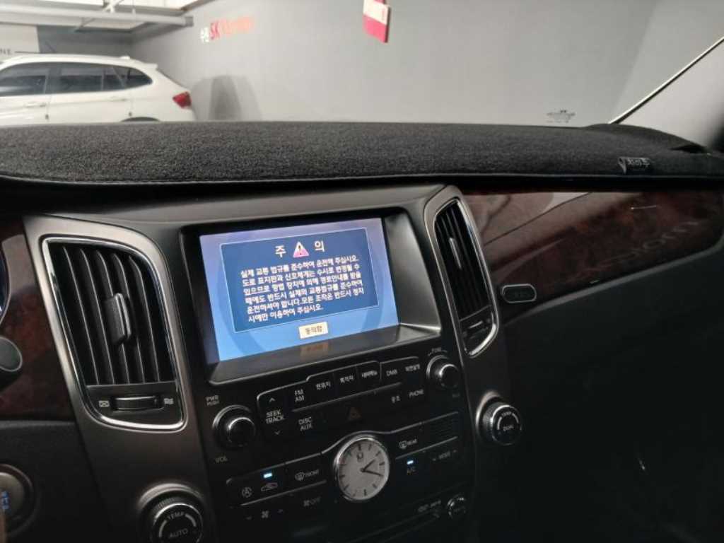 HYUNDAI Equus 2010 Negro - Importación desde Corea - HF Imports Iquique - Foto 13