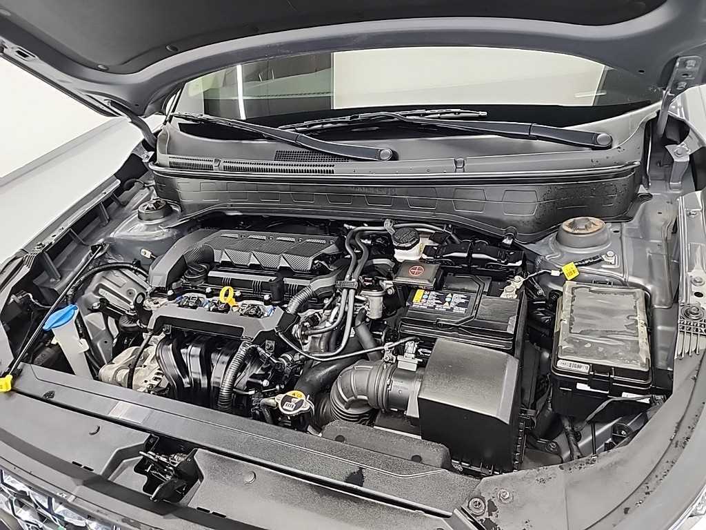 HYUNDAI Venue - Vista 5