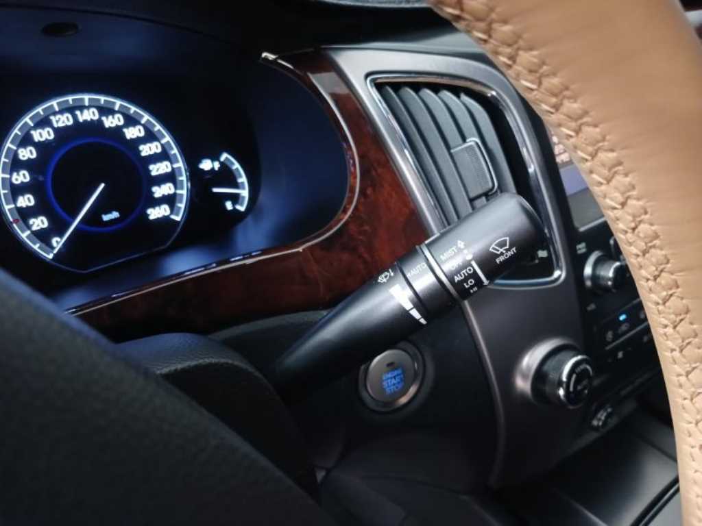 HYUNDAI Equus 2010 Negro - Importación desde Corea - HF Imports Iquique - Foto 17