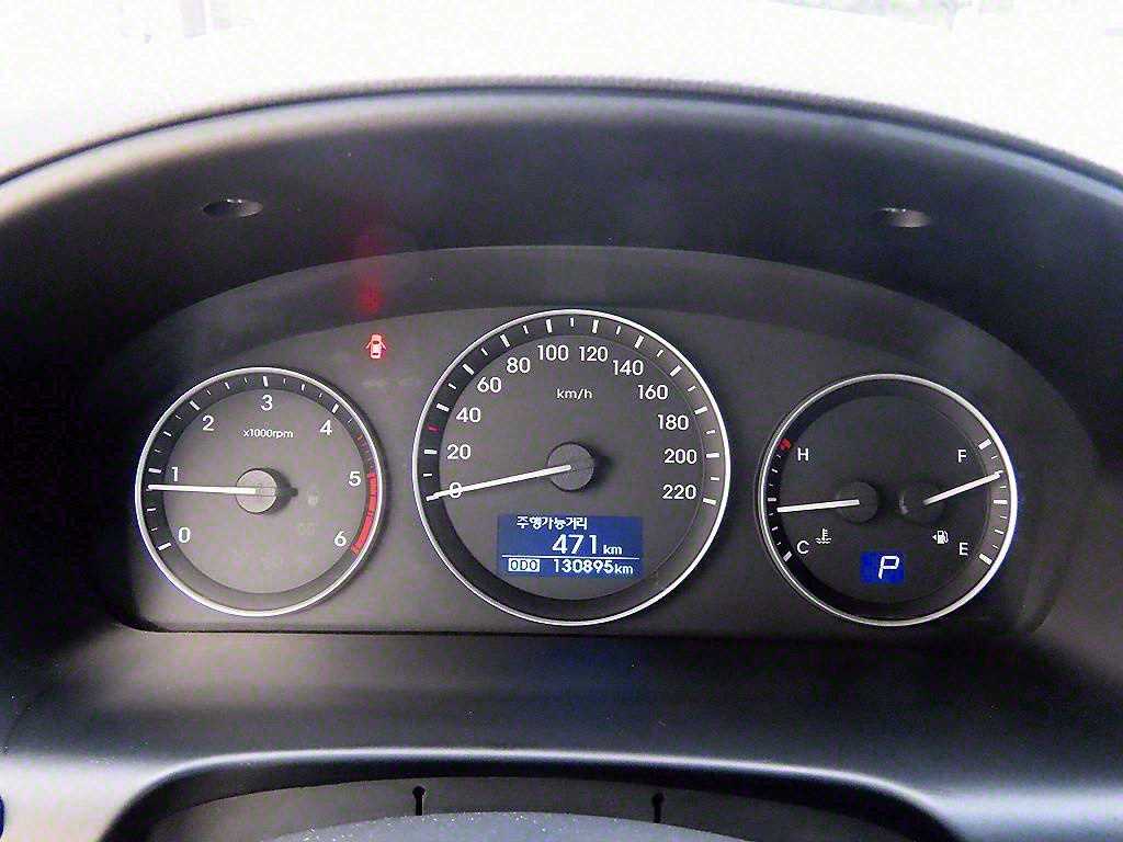 HYUNDAI Starex - Vista 9