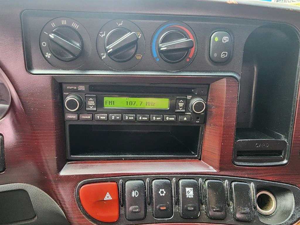 medium and large cargo Cargo 2014 Blanco - Importación desde Corea - HF Imports Iquique - Foto 13