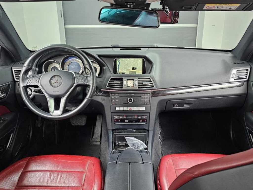 Mercedes Benz E class - Vista 7