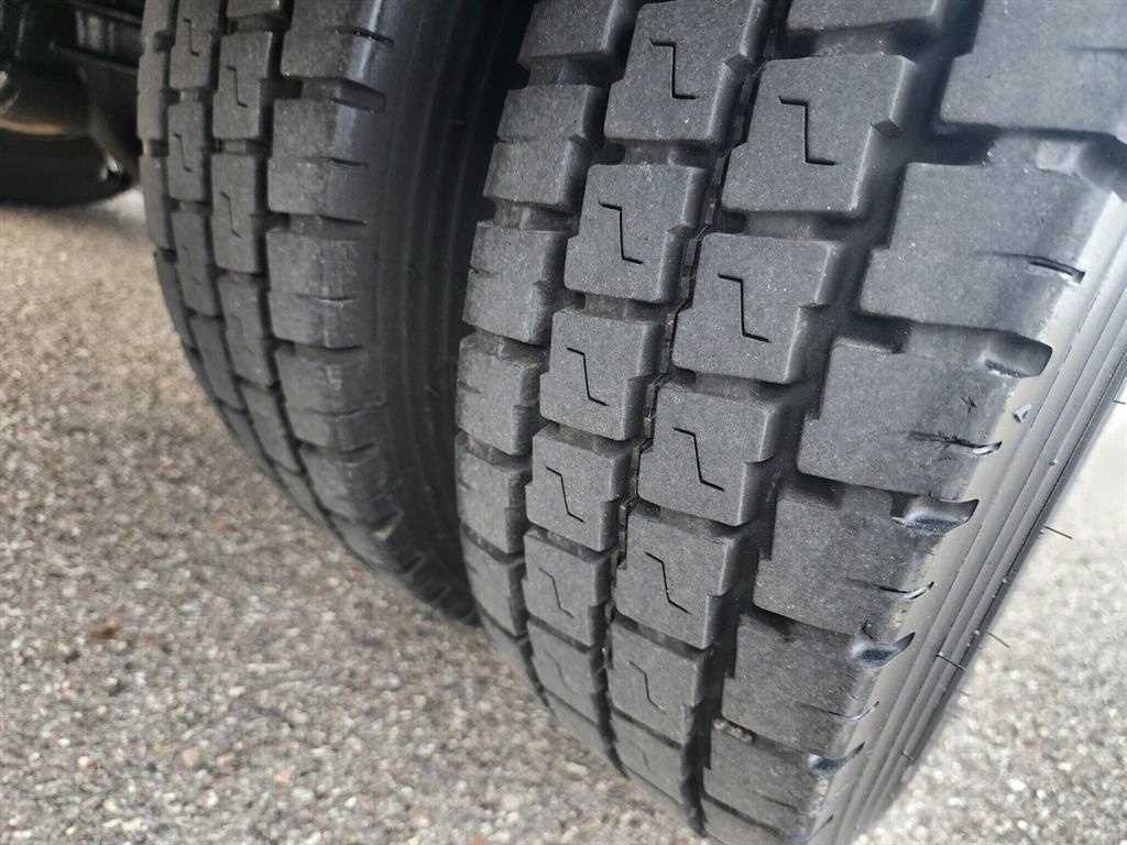 medium and large cargo Cargo 2014 Blanco - Importación desde Corea - HF Imports Iquique - Foto 17