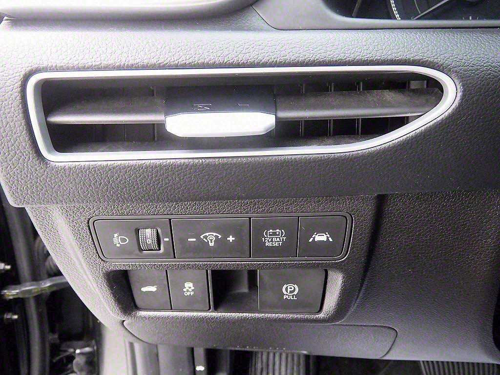 HYUNDAI Sonata - Vista 8