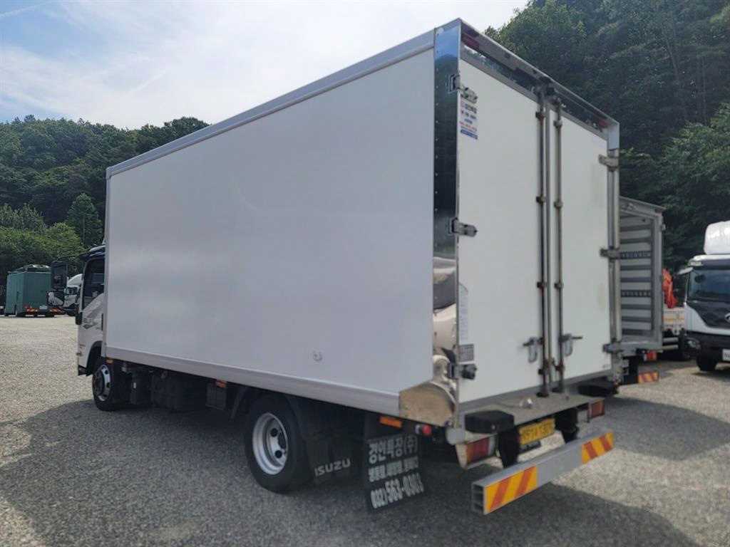 medium and large cargo truck - Vista 8