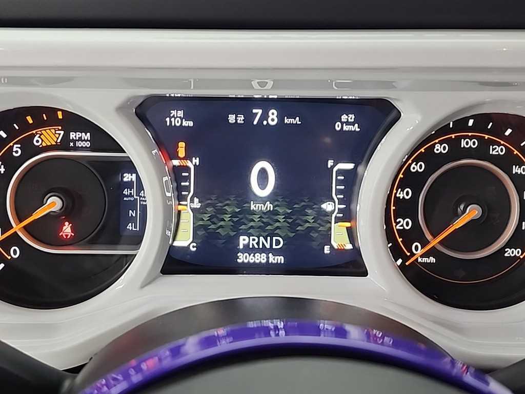 Jeep Wrangler - Vista 6