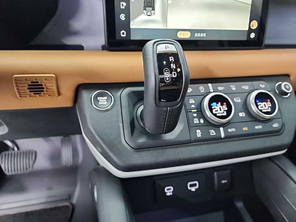 Land Rover Defender - Vista 8