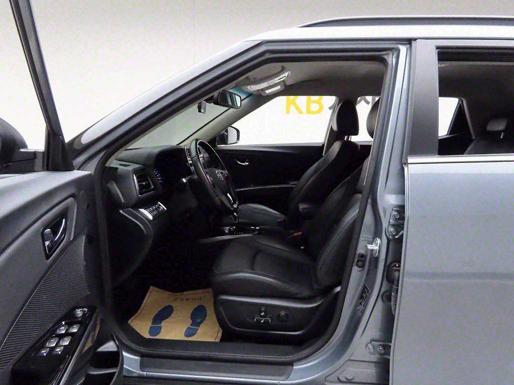 Ssangyong Tivoli 2022 Gris - Importación desde Corea - HF Imports Iquique - Foto 13