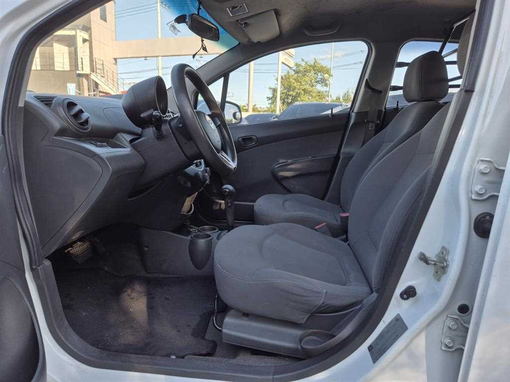 Chevrolet Spark - Vista 11