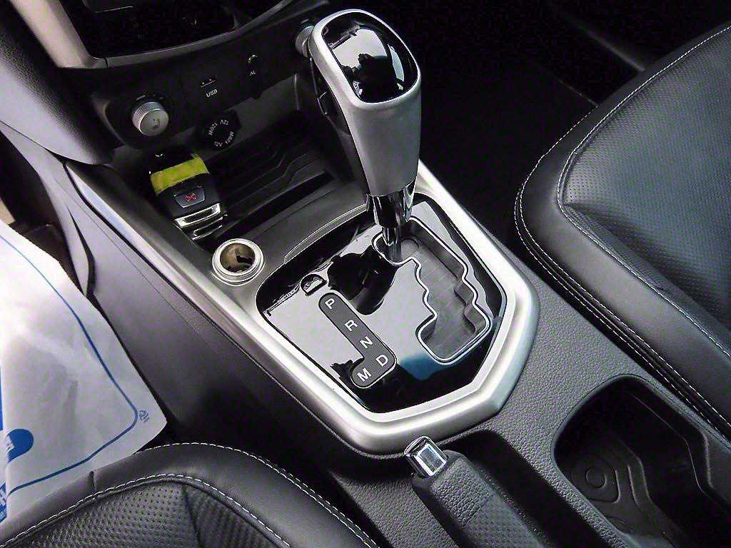 Ssangyong Tivoli - Vista 10