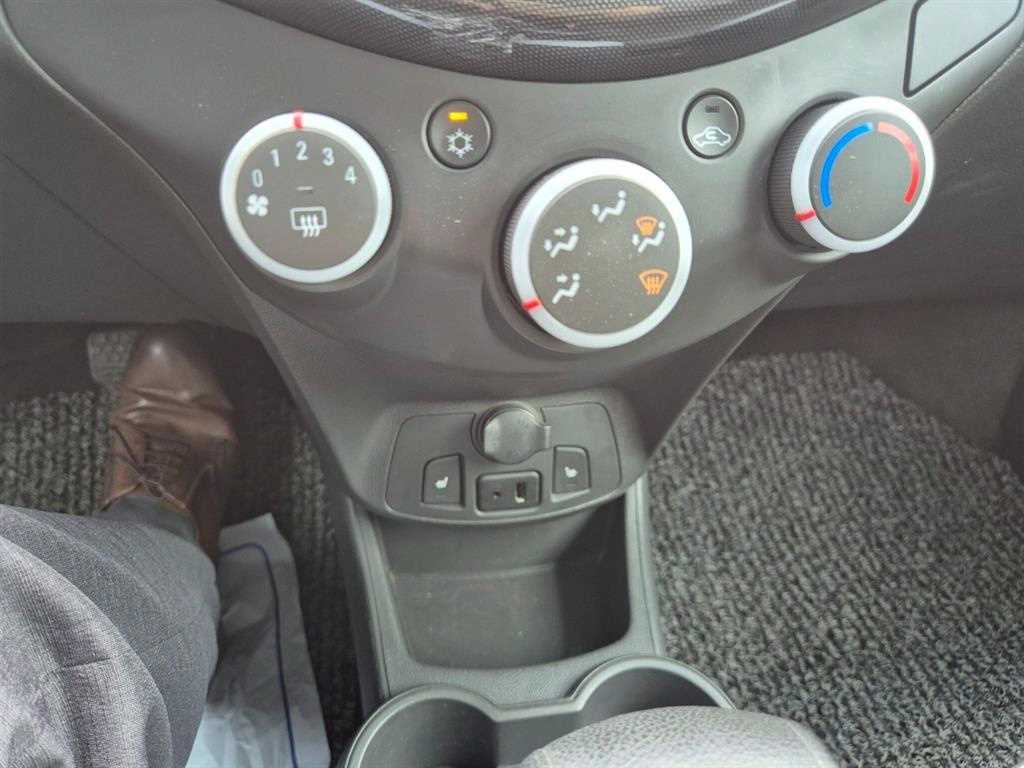 Chevrolet Spark 2014 Plateado - Importación desde Corea - HF Imports Iquique - Foto 13