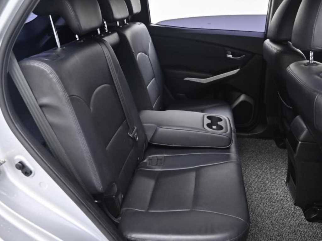 Ssangyong Korando - Vista 12