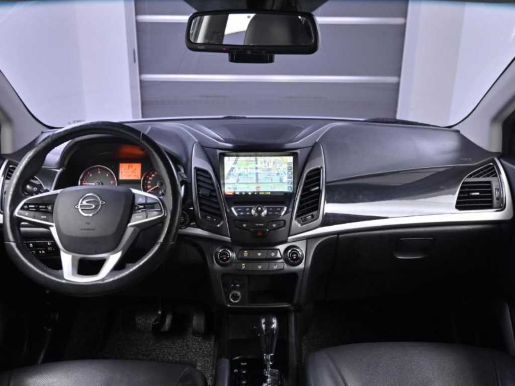 Ssangyong Korando - Vista 7