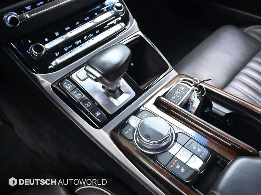 Genesis EQ900 - Vista 9