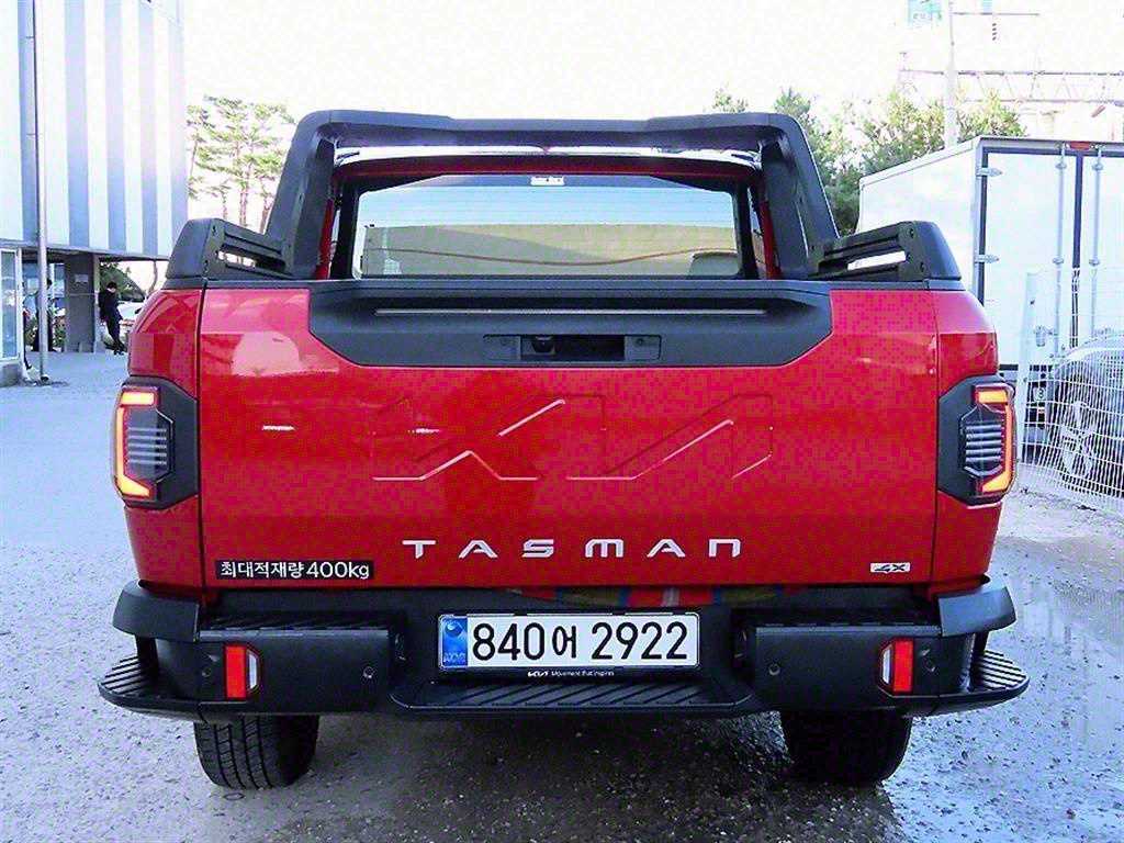 KIA Tasman - Vista 4