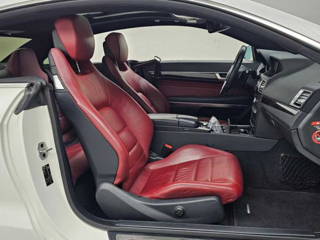 Mercedes Benz E class - Vista 10