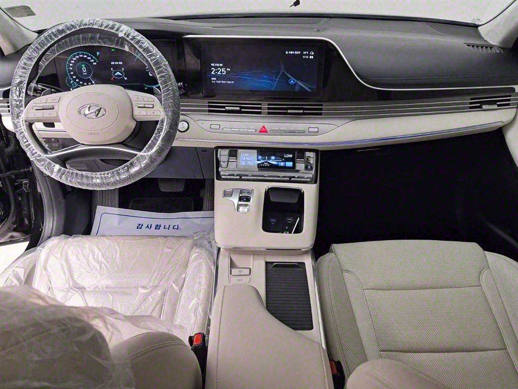 HYUNDAI Grandeur - Vista 6