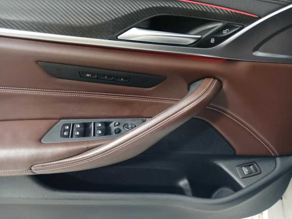 BMW 5 Series - Vista 9