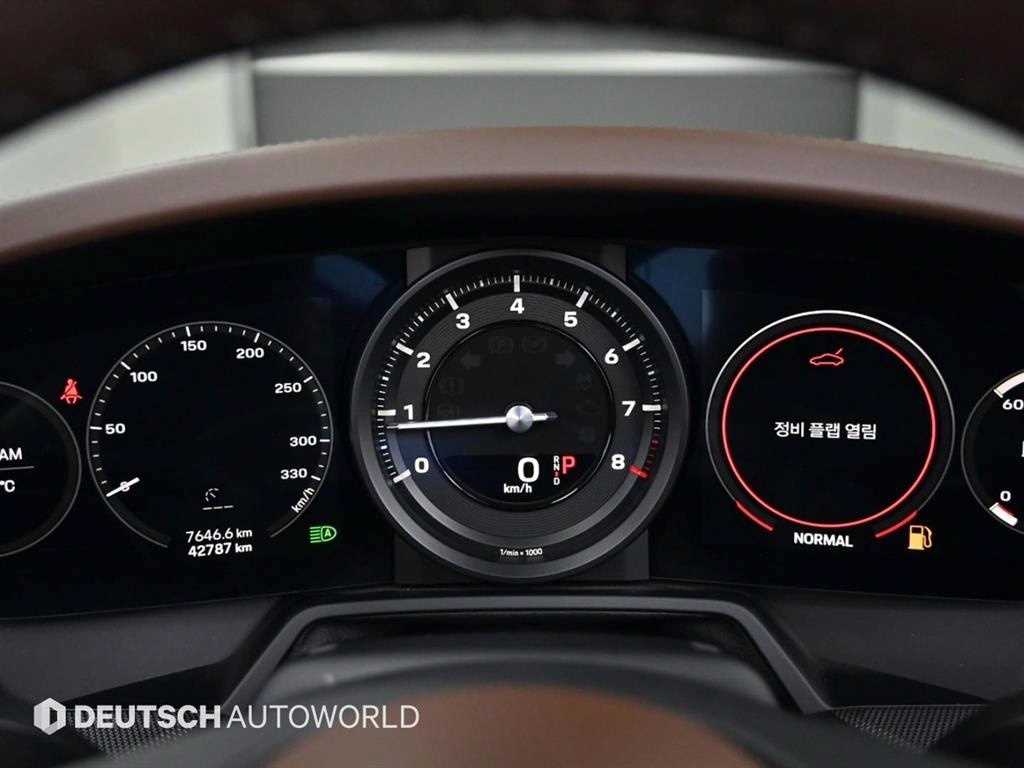 Porsche 911 - Vista 8