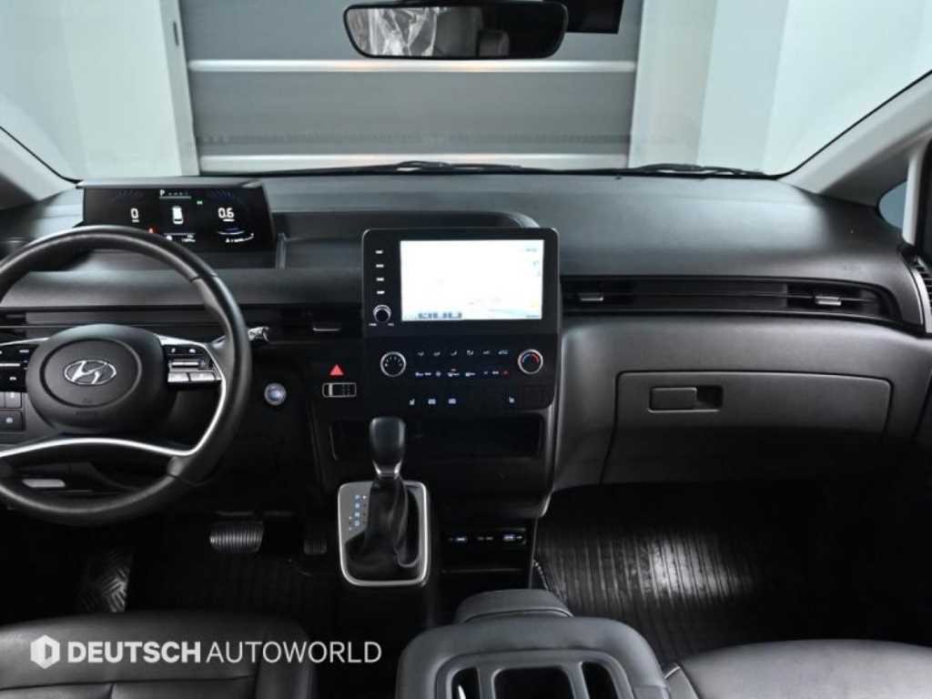 HYUNDAI Staria - Vista 7