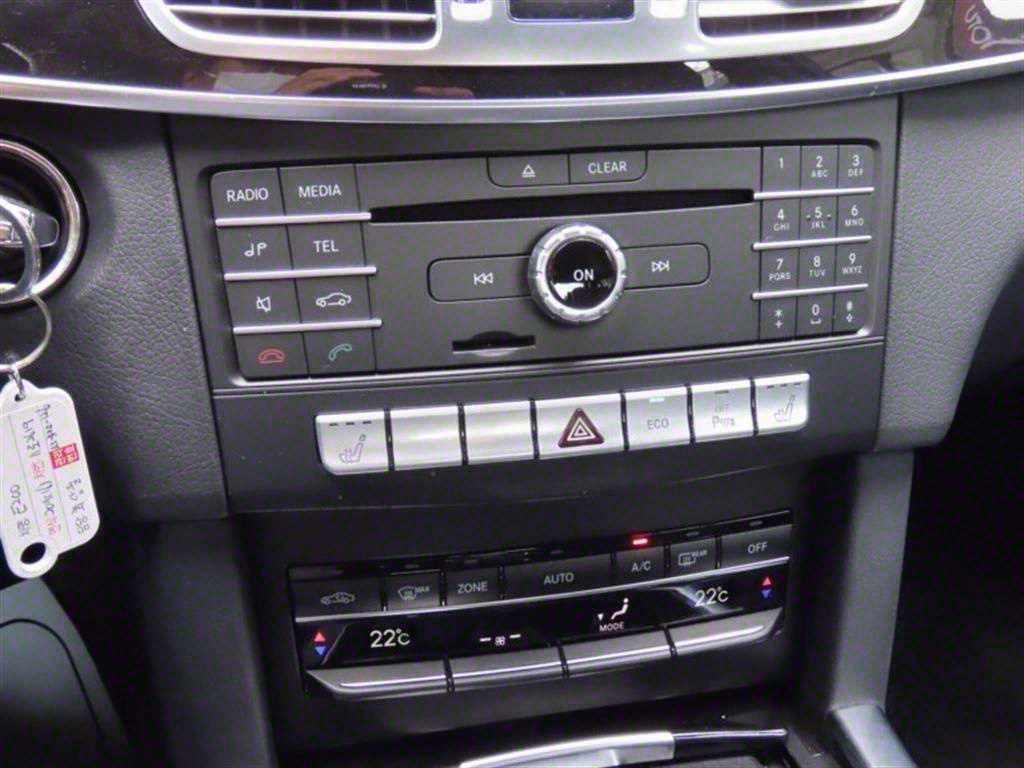 Mercedes Benz E class - Vista 8