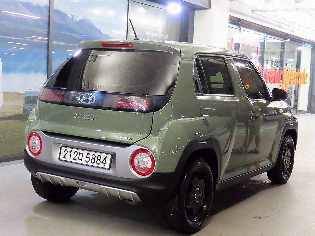 HYUNDAI Casper - Vista 4
