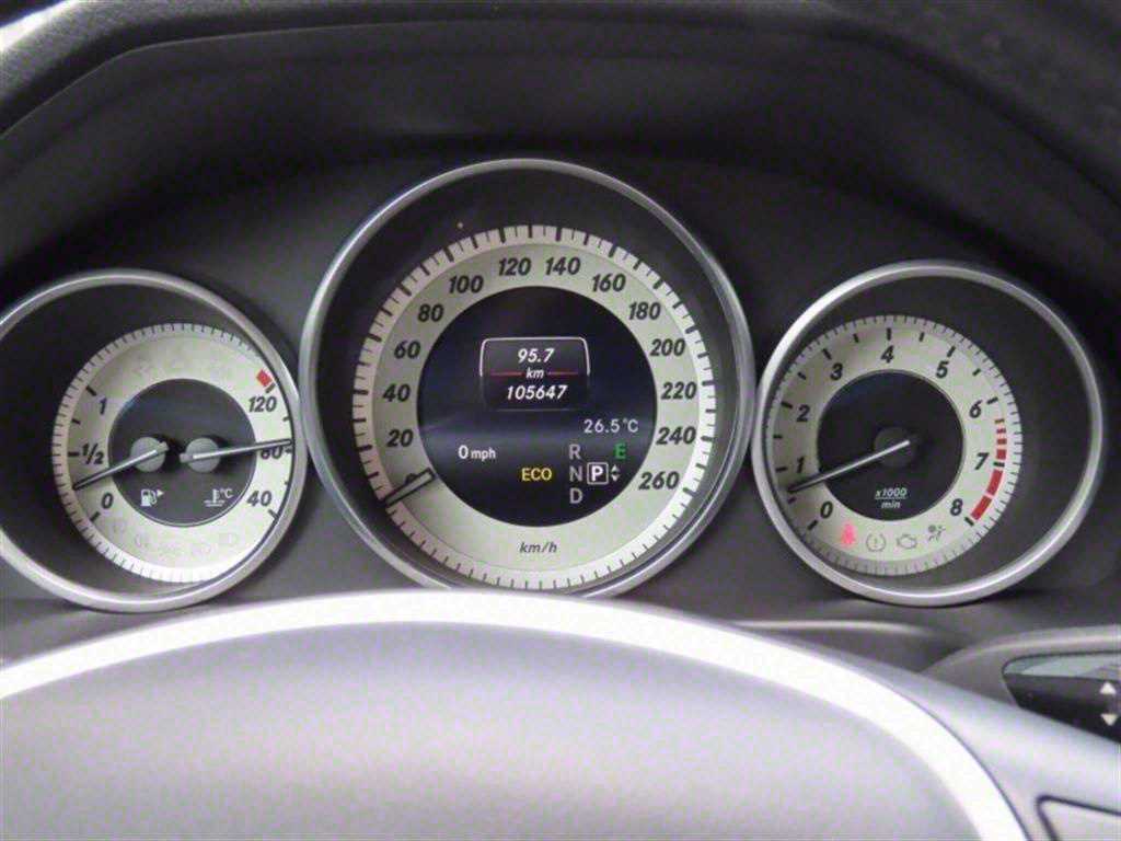 Mercedes Benz E class - Vista 5