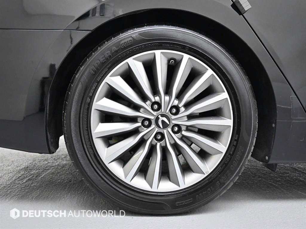 HYUNDAI Equus - Vista 5