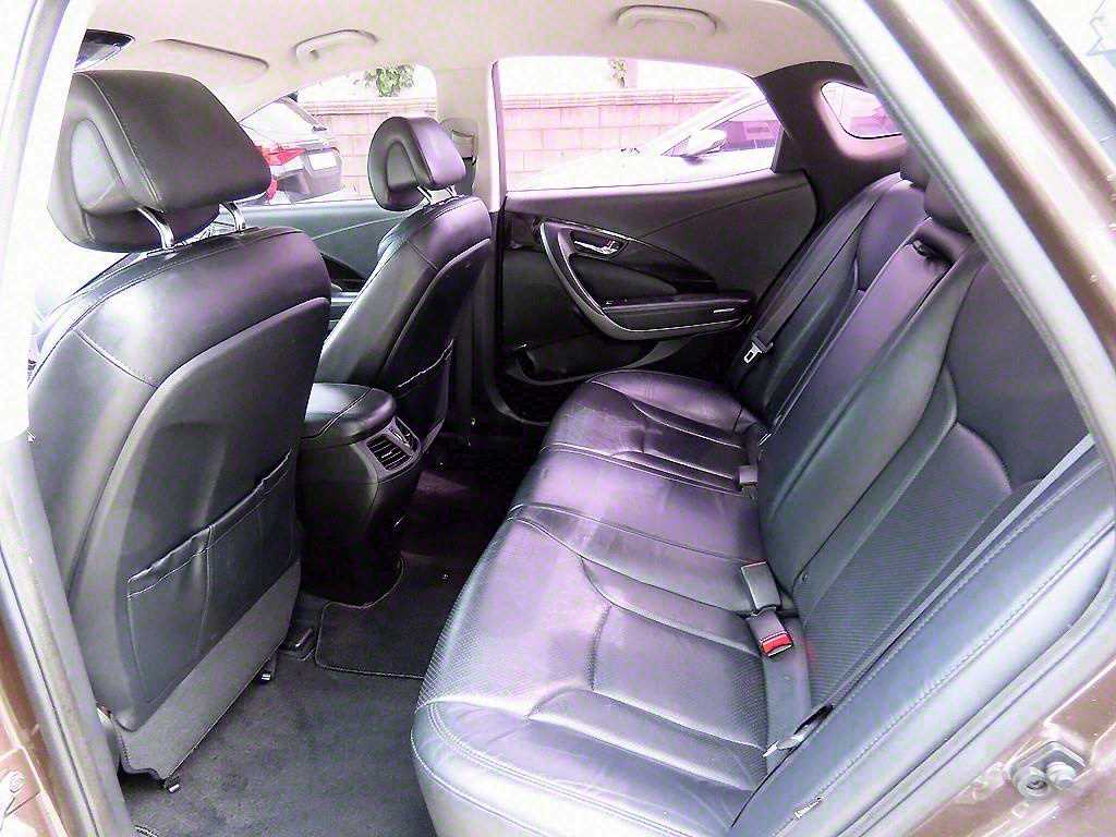 HYUNDAI Grandeur - Vista 6