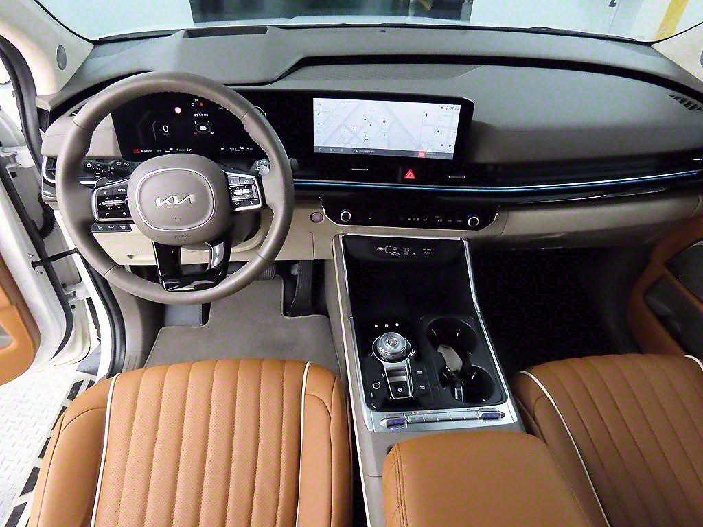 KIA Carnival - Vista 7