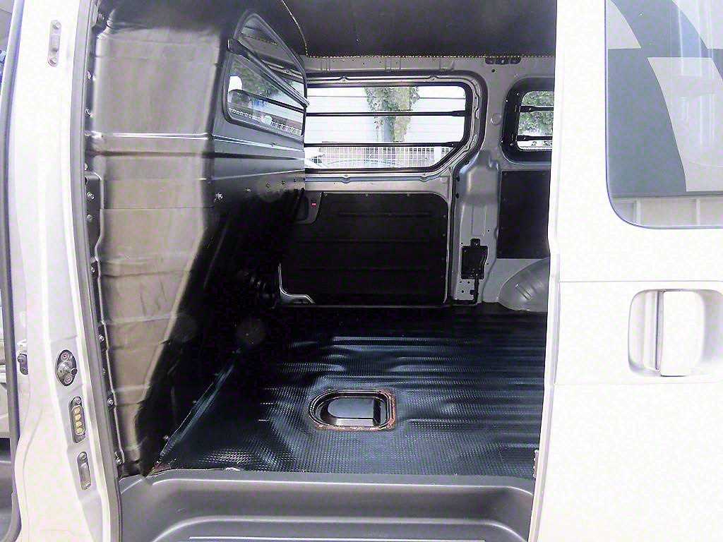 HYUNDAI Starex - Vista 6