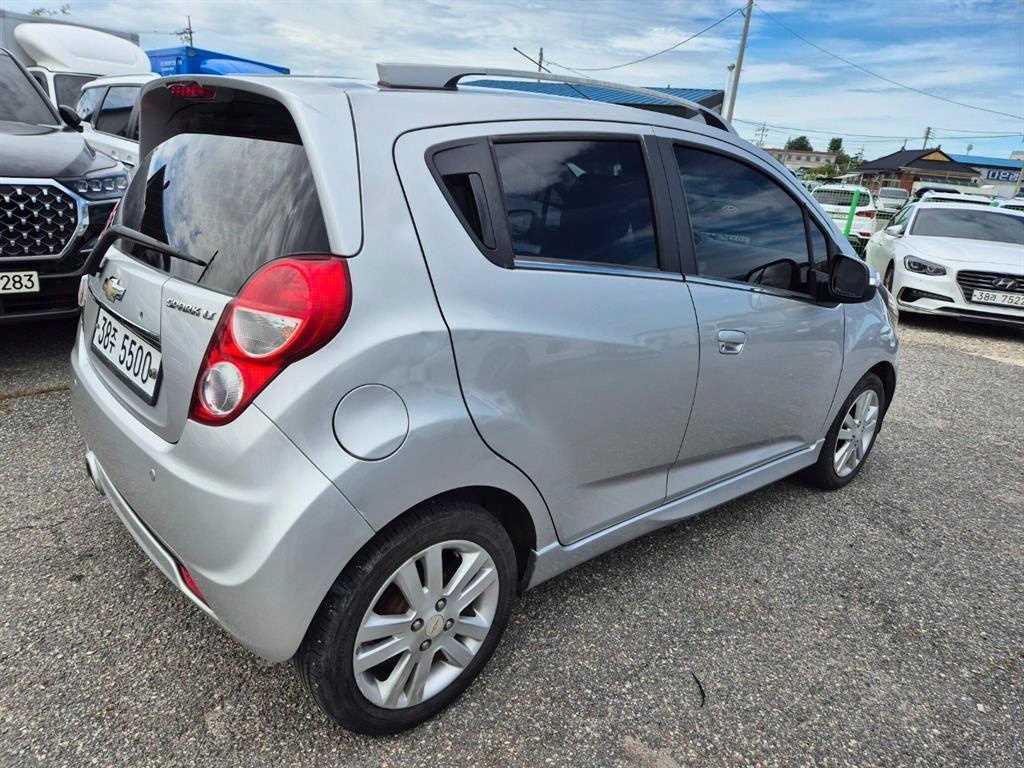 Chevrolet Spark - Vista 5
