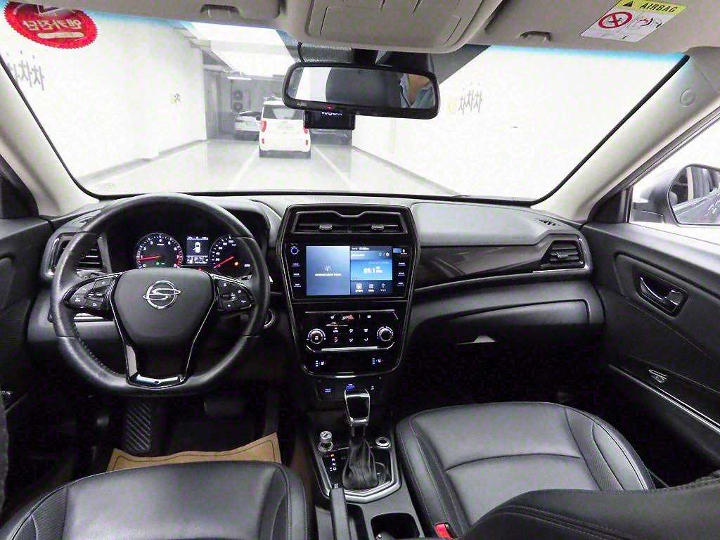 Ssangyong Tivoli - Vista 6