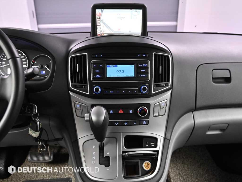 HYUNDAI Starex 2019 Blanco - Importación desde Corea - HF Imports Iquique - Foto 14