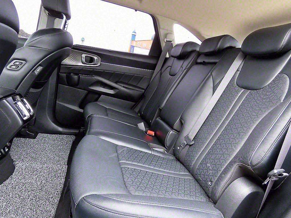 KIA Sorento - Vista 6