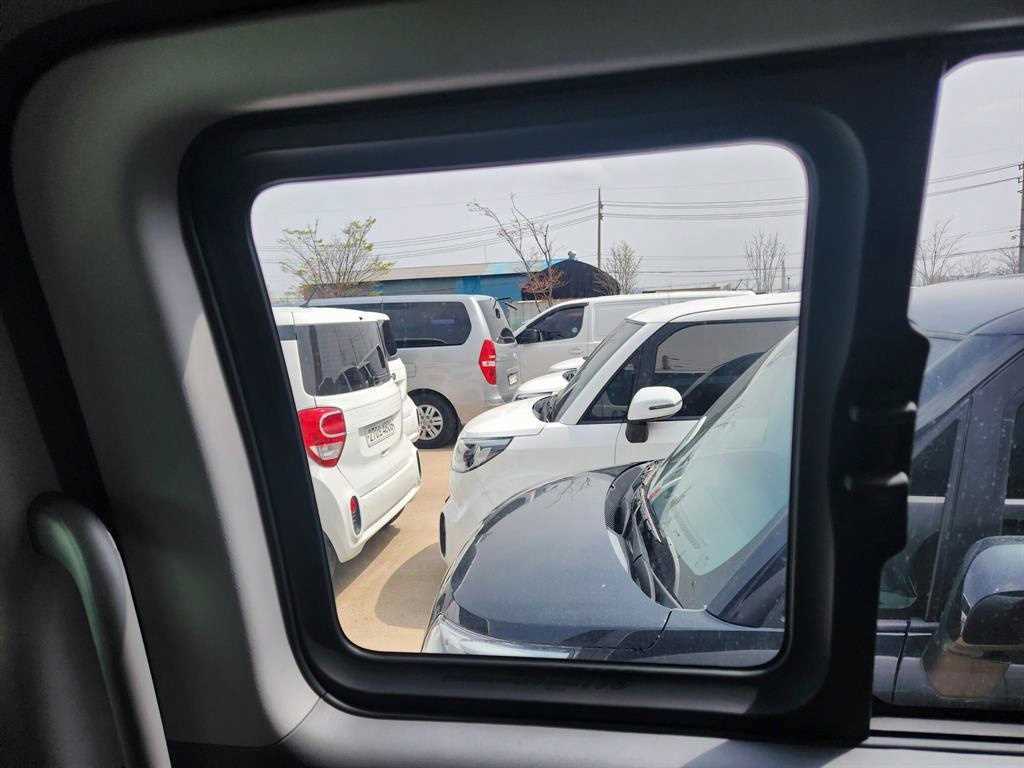 HYUNDAI Starex - Vista 11