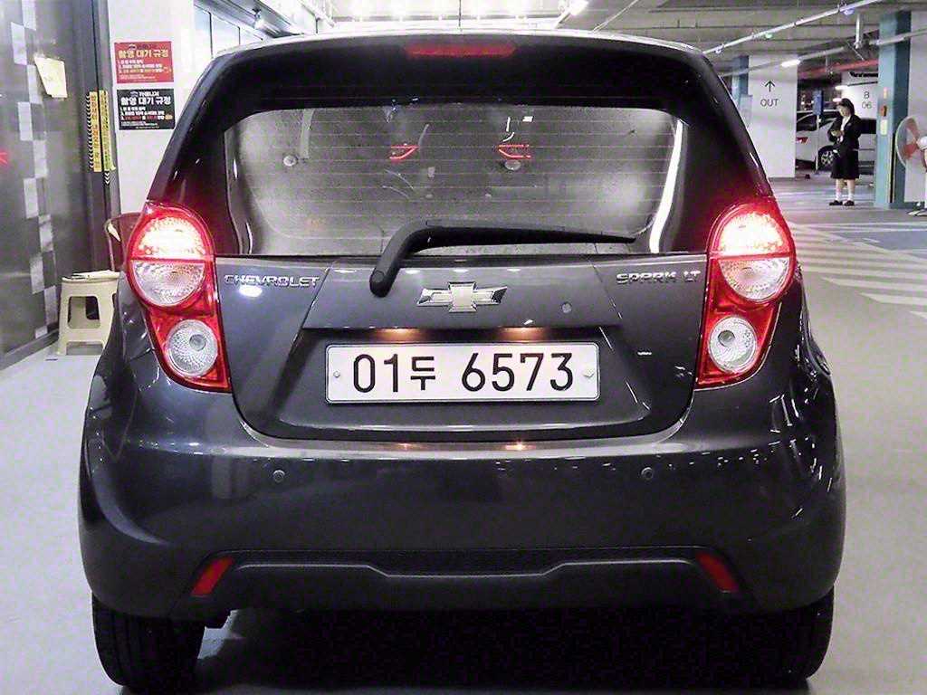 Chevrolet Spark - Vista 5