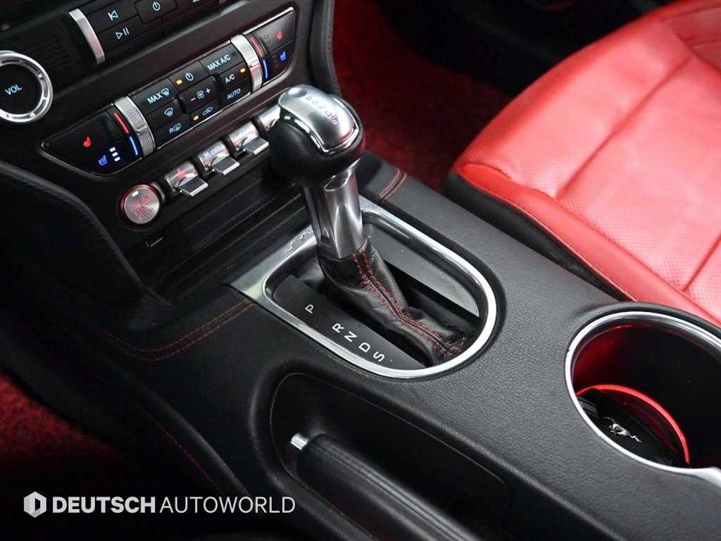 Ford Mustang - Vista 9