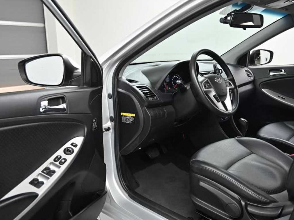 HYUNDAI Accent 2012 - Importación desde Corea - HF Imports Iquique - Foto 18