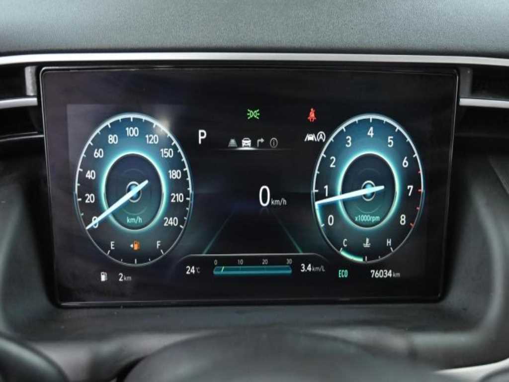 HYUNDAI Tucson - Vista 8