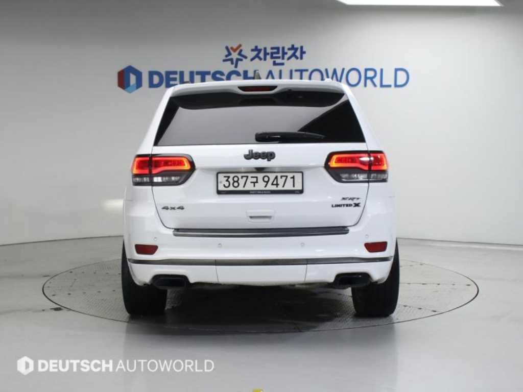 Jeep Cherokee - Vista 4