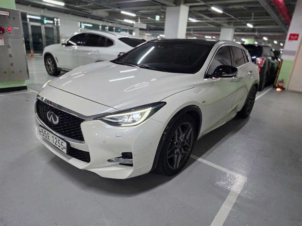 Infiniti Q