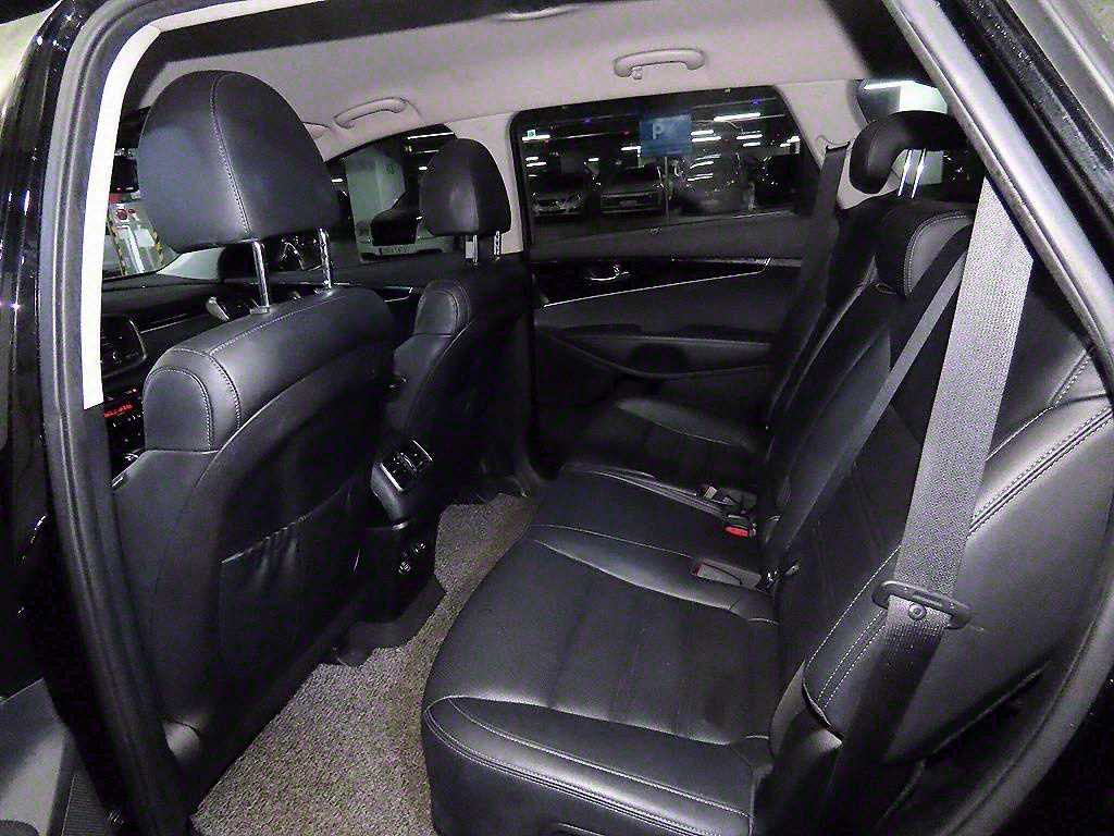 KIA Sorento - Vista 7