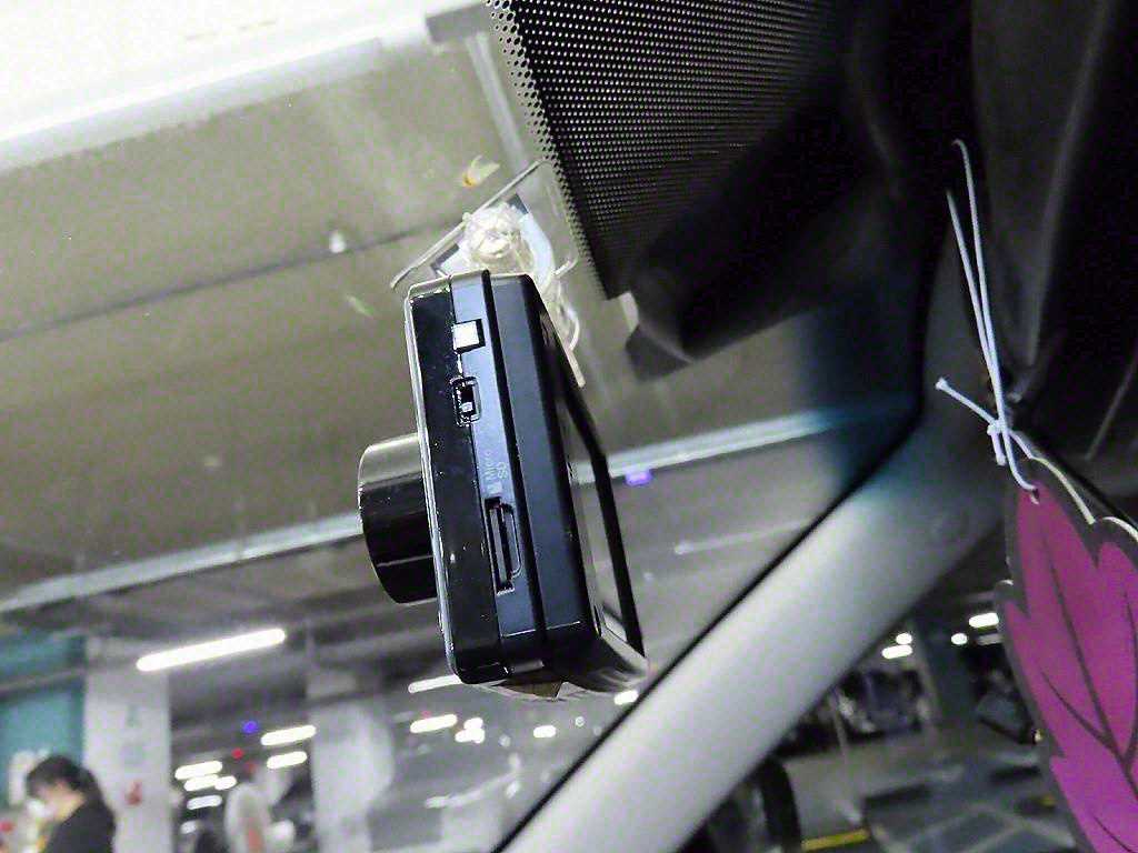 Ssangyong Tivoli 2016 Blanco - Importación desde Corea - HF Imports Iquique - Foto 15