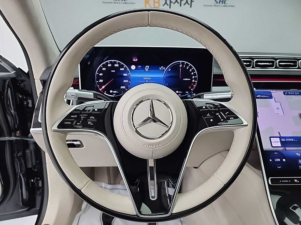 Mercedes Benz S Class - Vista 9