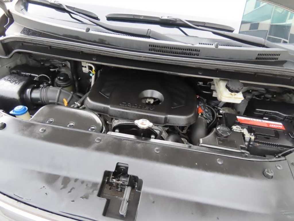 HYUNDAI Starex 2019 Plateado - Importación desde Corea - HF Imports Iquique - Foto 17