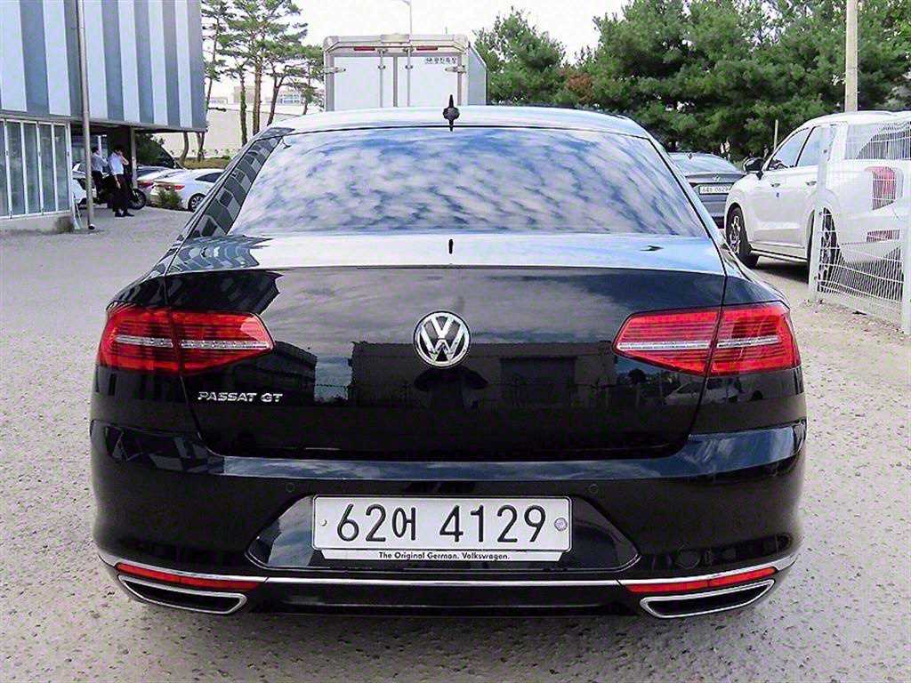 Volkswagen Passat - Vista 4