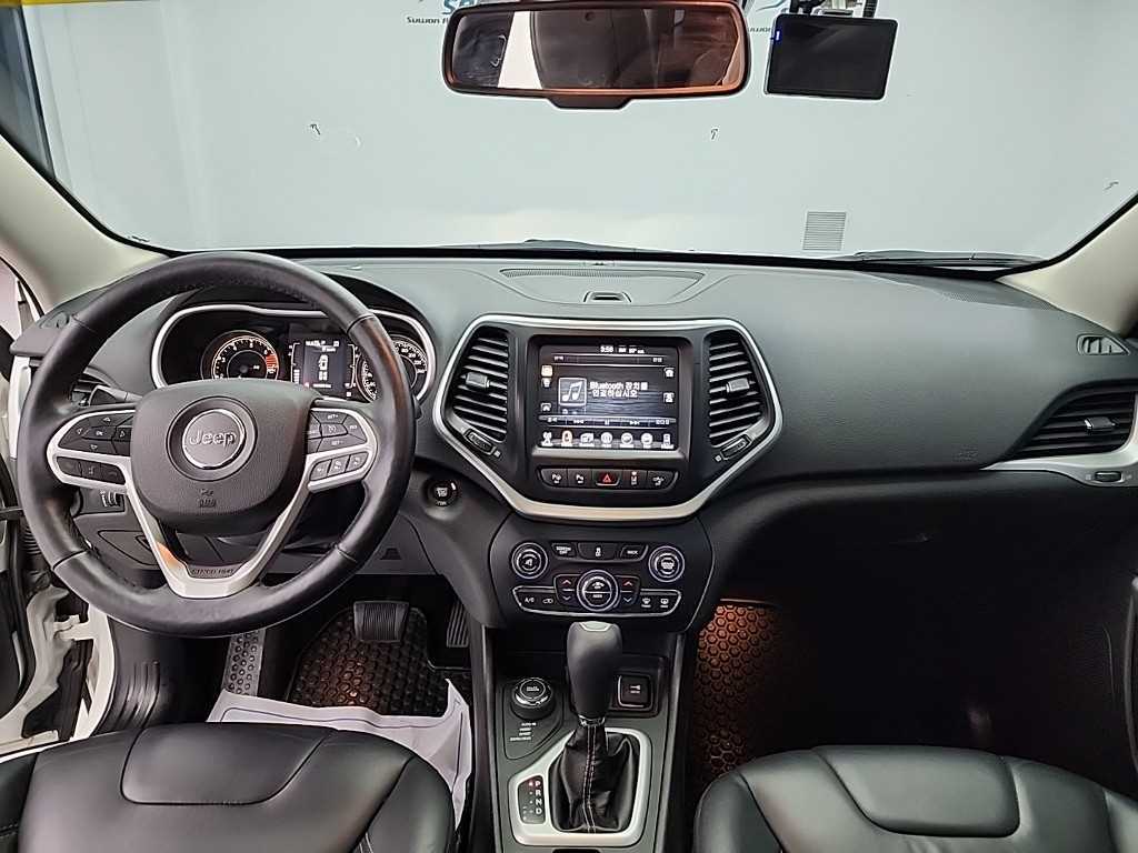 Jeep Cherokee - Vista 7