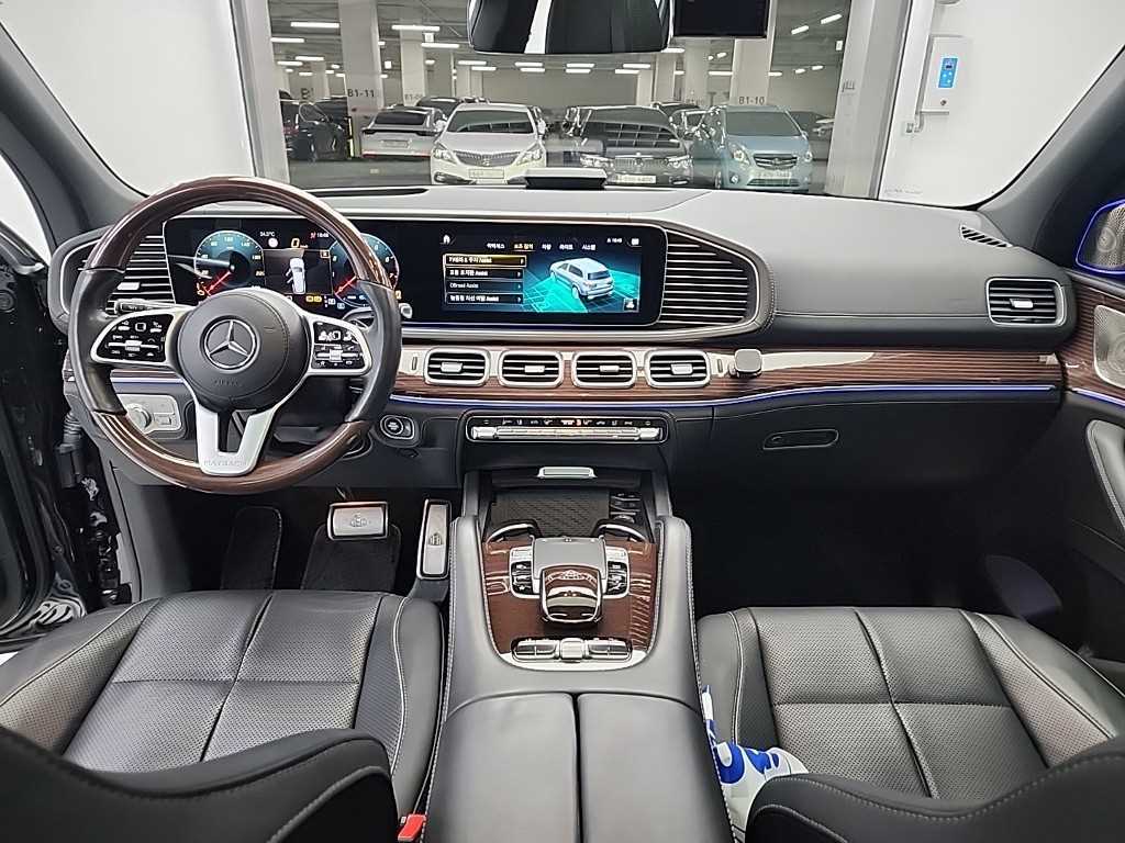 Mercedes Benz GLS Class - Vista 7