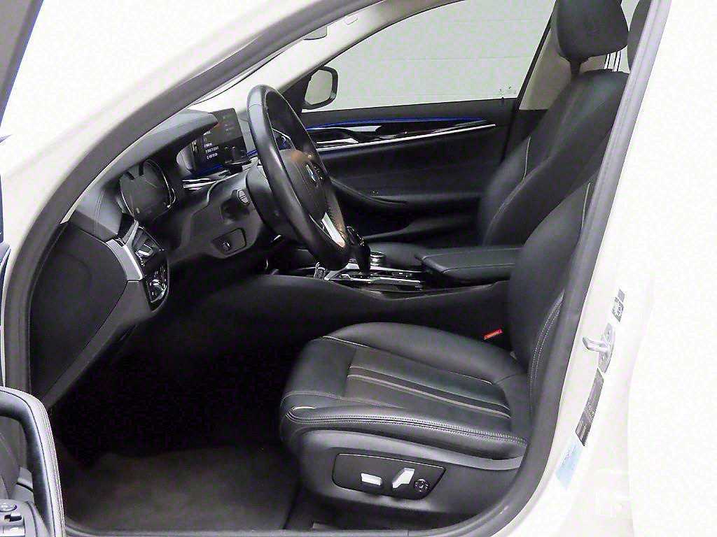 BMW 5 Series - Vista 11